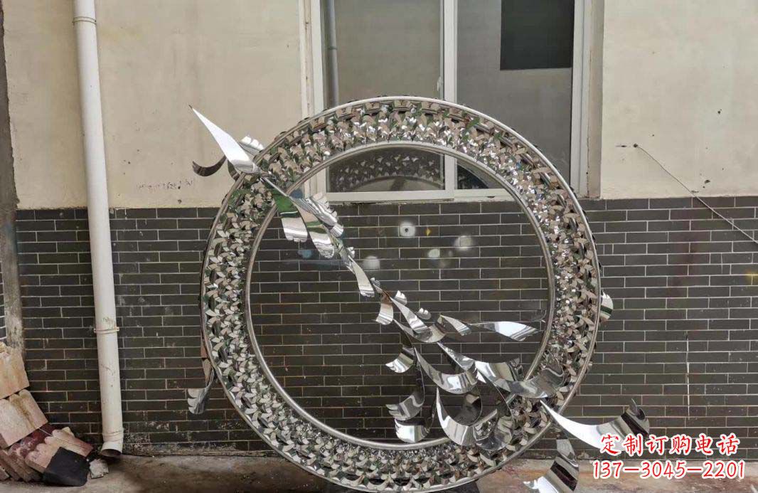 益阳“不锈钢广场飞鸽圆环雕塑”精美的艺术品