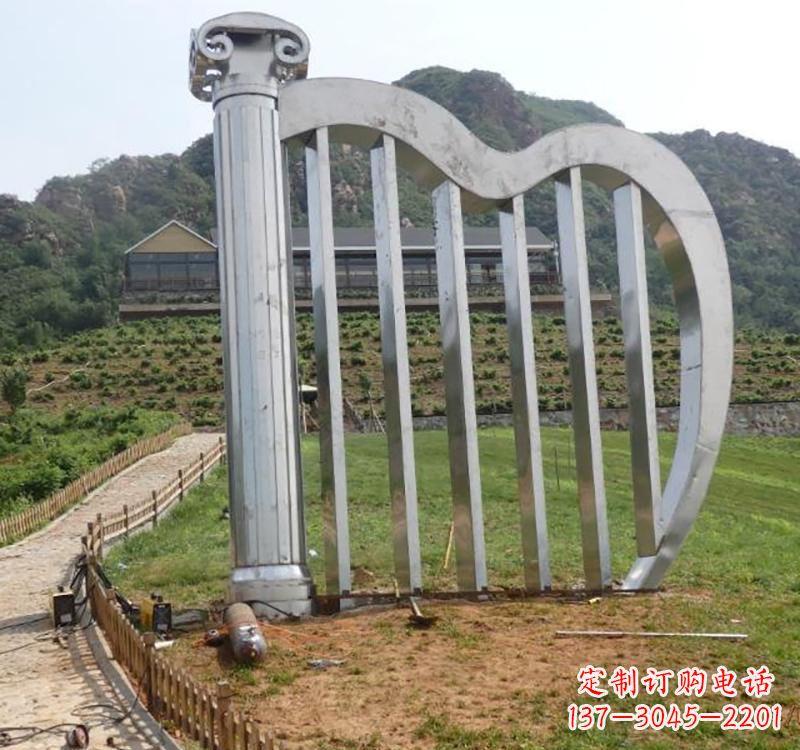 益阳不锈钢竖琴雕塑——雕塑艺术的精粹