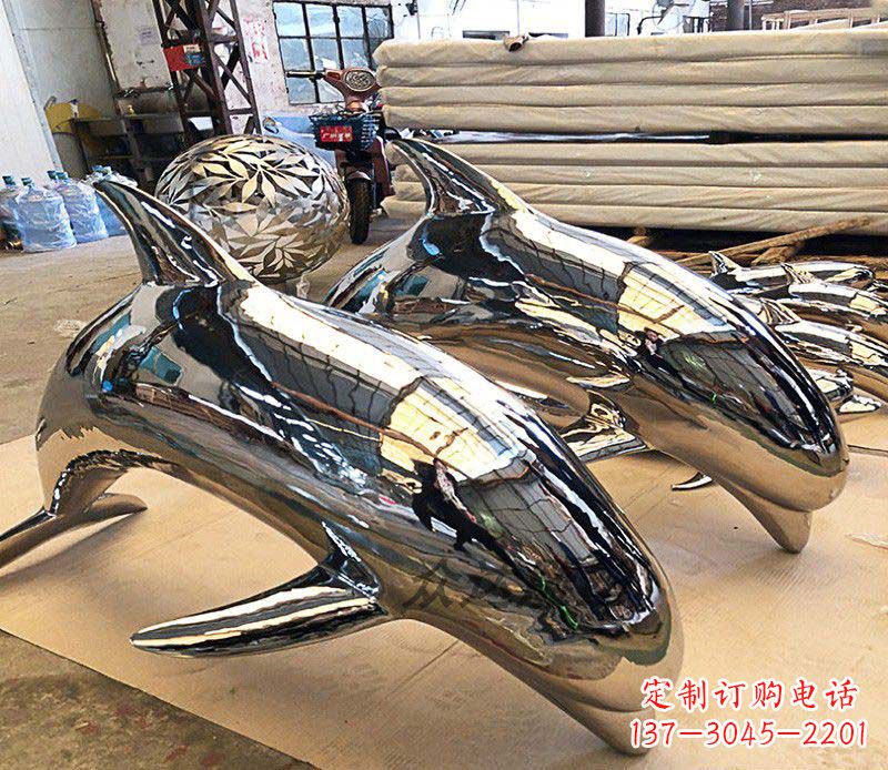 益阳不锈钢海豚雕塑传承美丽的海洋文化