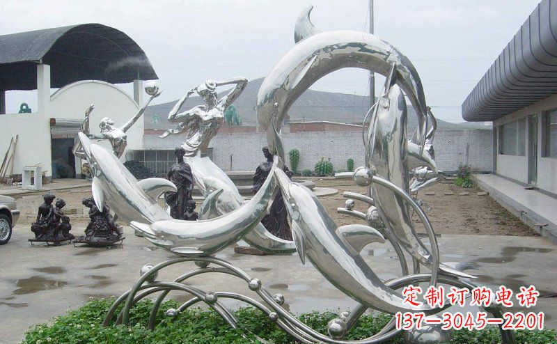 益阳不锈钢海豚的灵动嬉戏