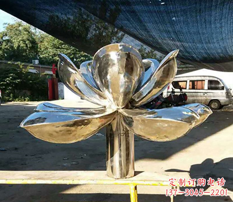 益阳不锈钢荷花雕塑——彰显小区景观之美