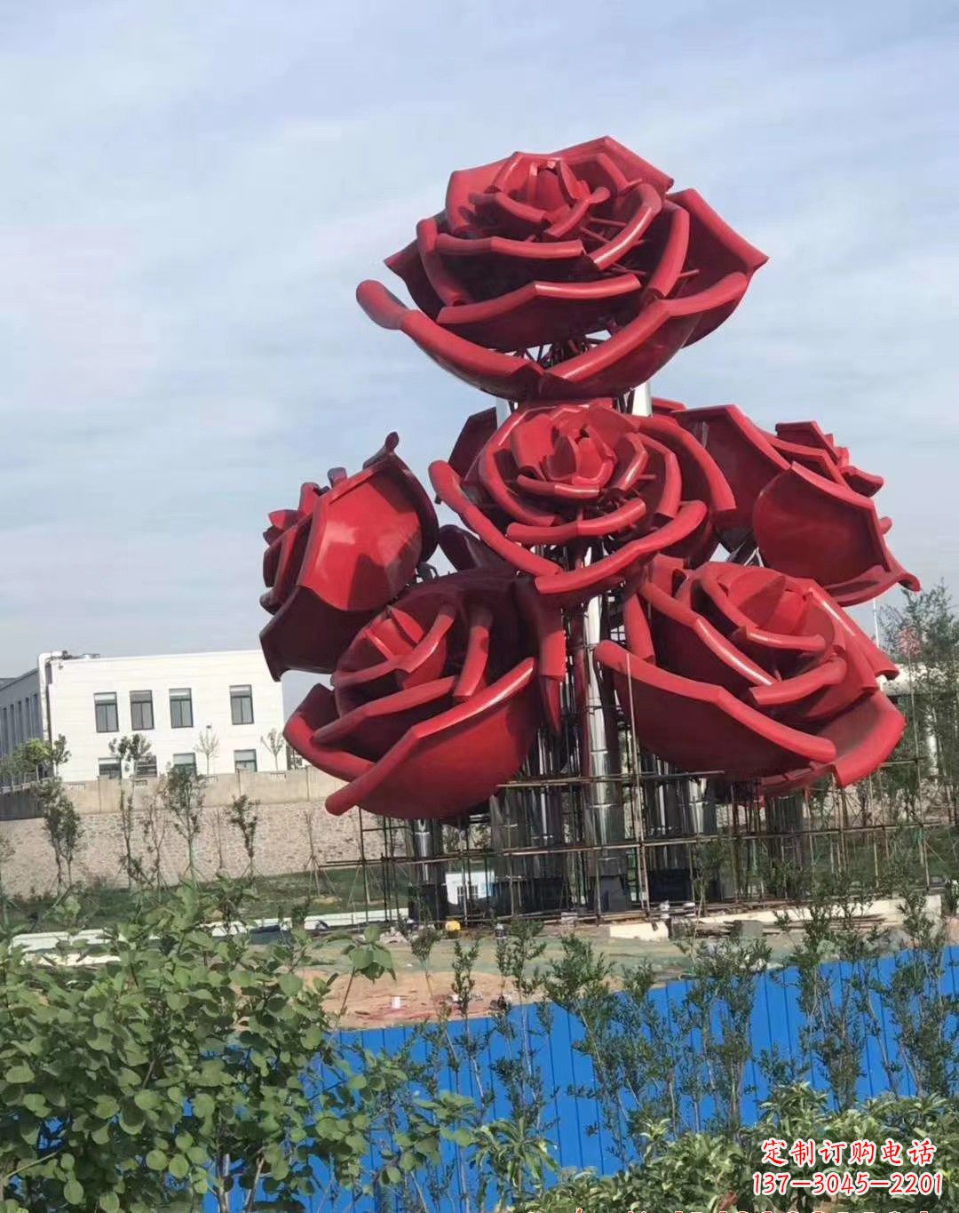 益阳不锈钢玫瑰雕塑象征爱与美