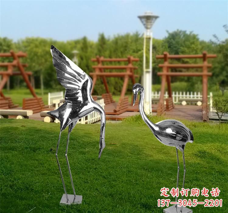 益阳不锈钢仙鹤雕塑艺术精美、气质高雅