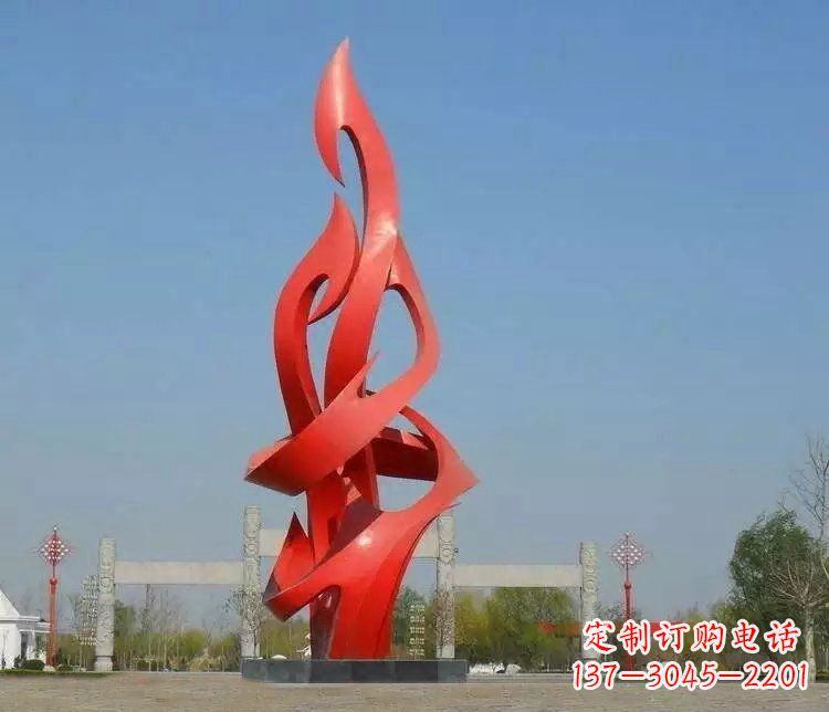 益阳火苗雕塑点缀城市景观
