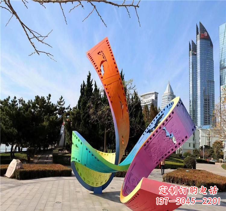 益阳波浪状的不锈钢胶卷雕塑