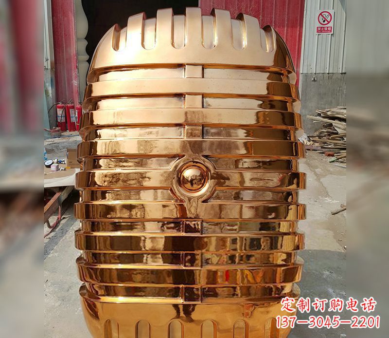 益阳精美不锈钢话筒雕塑