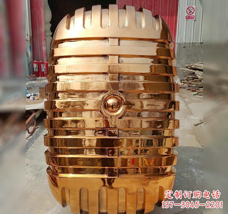 益阳不锈钢话筒雕塑传承历史的象征