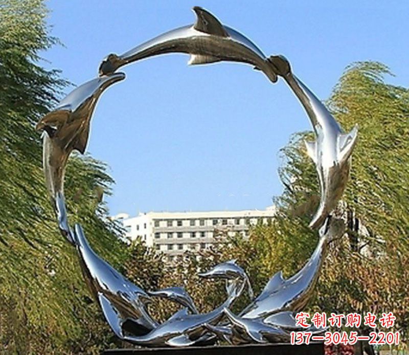 益阳该雕塑的内容、设计理念和文化意义。