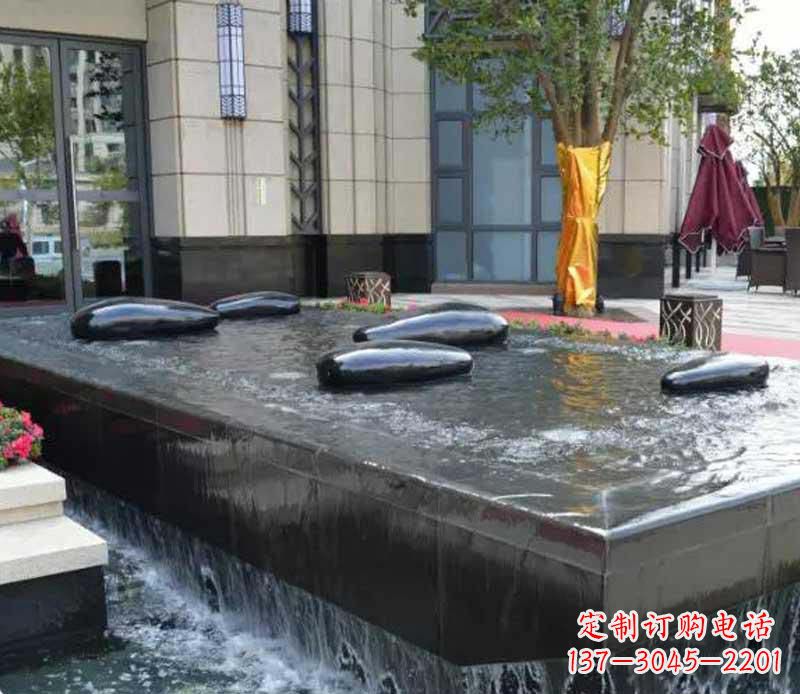 益阳不锈钢景观异形水滴雕塑