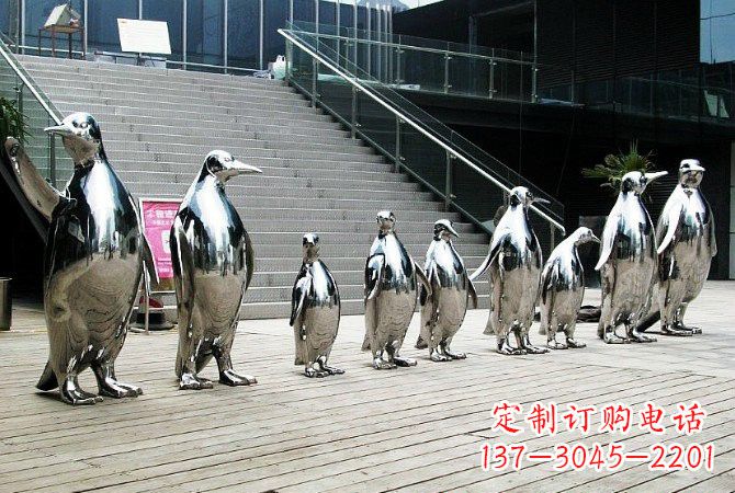 益阳企鹅雕塑——精致的不锈钢艺术