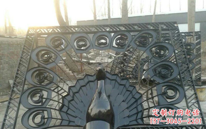 益阳不锈钢孔雀开屏景观雕塑