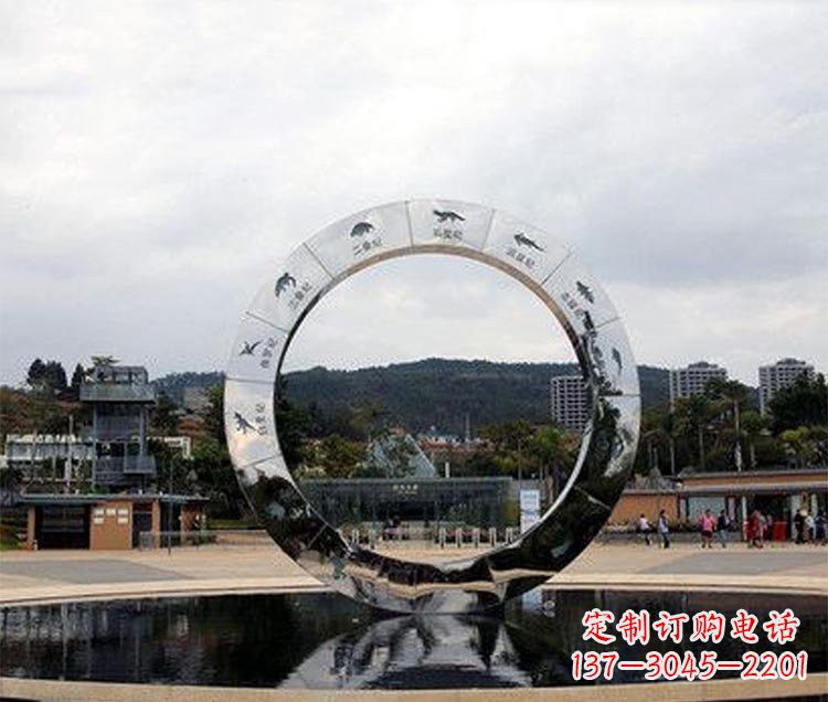益阳恐龙圆环雕塑让恐龙永久存在