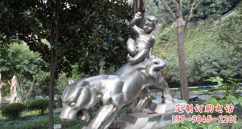 益阳不锈钢老虎雕塑美丽而又可爱