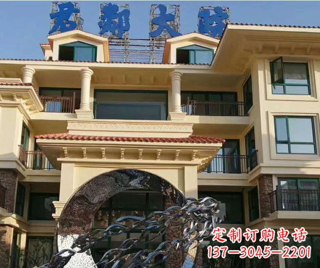 益阳不锈钢鲤鱼跃龙门雕塑——传承中国传统文化