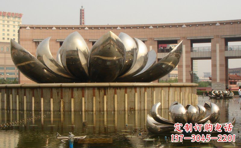 益阳不锈钢莲花雕塑一种精美的艺术品