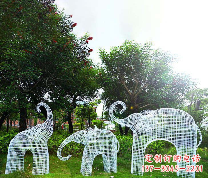 益阳不锈钢镂空大象雕塑一件精美的艺术品