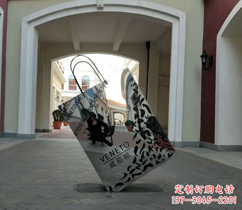 益阳不锈钢镂空购物袋雕塑——艺术精美的装饰品