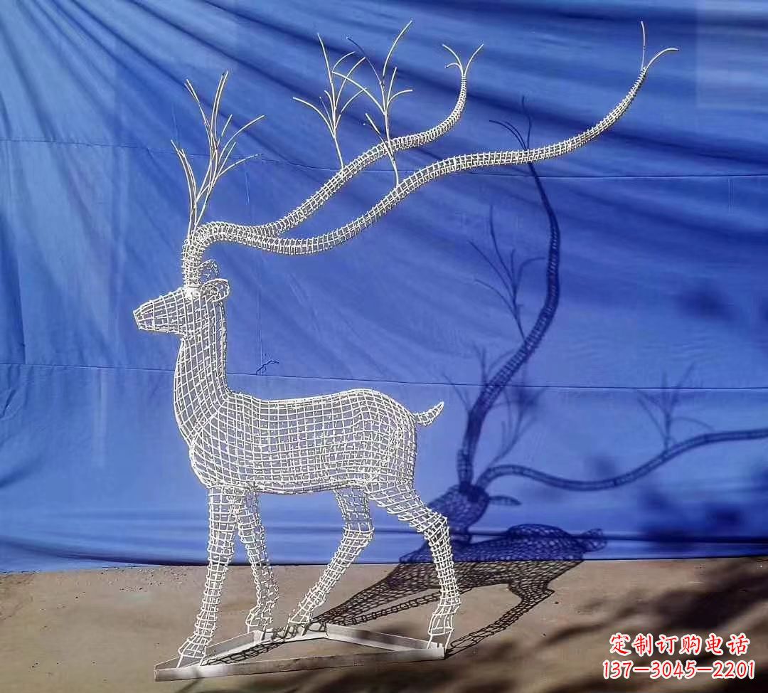 益阳不锈钢麋鹿雕塑精美的景观装饰品