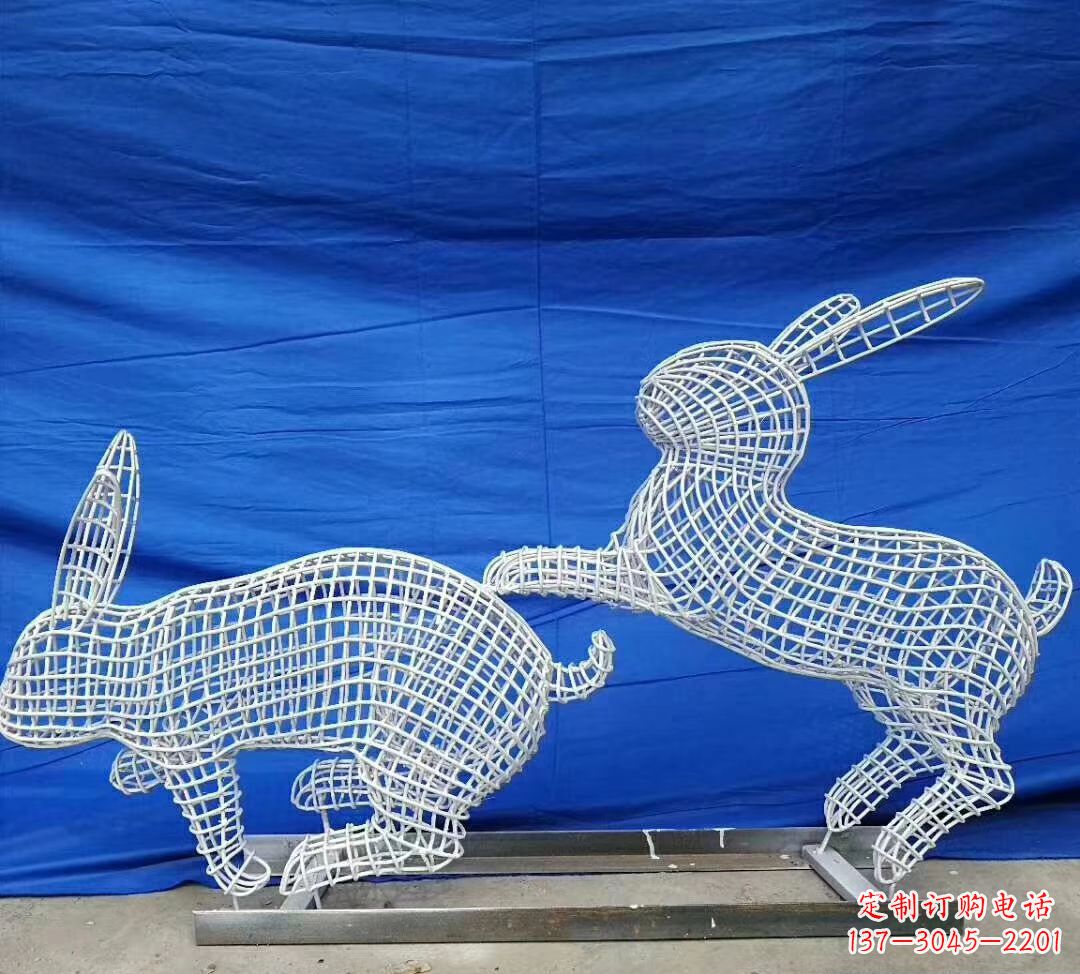 益阳不锈钢镂空兔子精美雕塑展现可爱