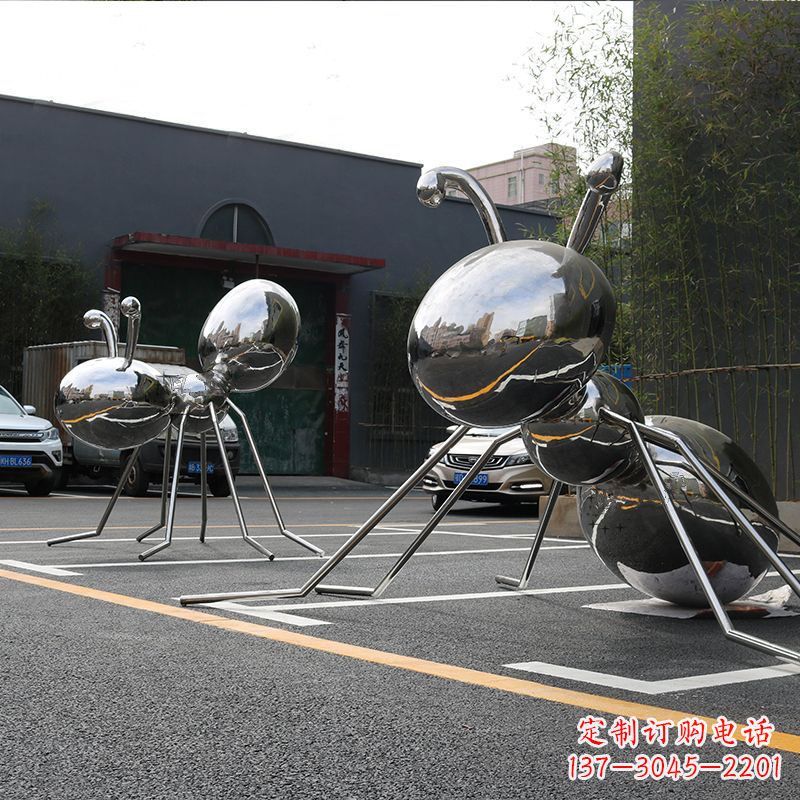 益阳蚂蚁雕塑给城市街道带来活力