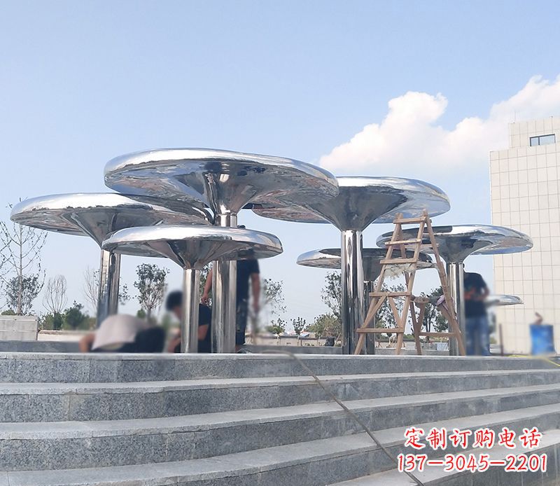 益阳艺术精美的不锈钢蘑菇公园雕塑