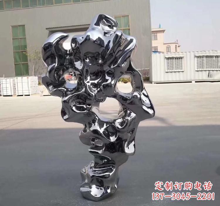 益阳太湖石雕塑精美的艺术瑰宝