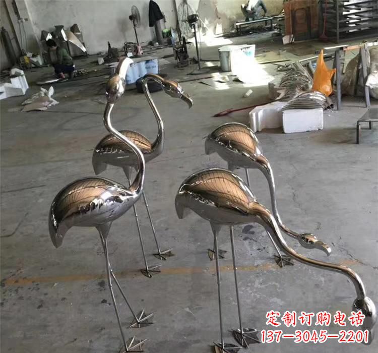 益阳不锈钢火烈鸟雕塑给家园带来灿烂的光芒