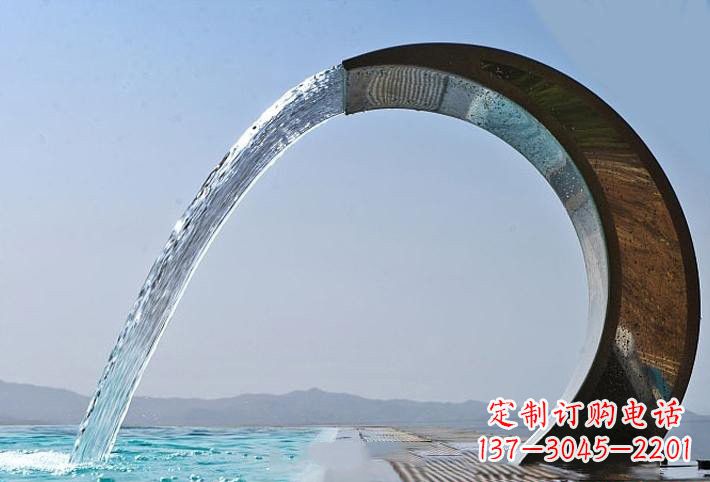 益阳精美不锈钢喷水圆环雕塑