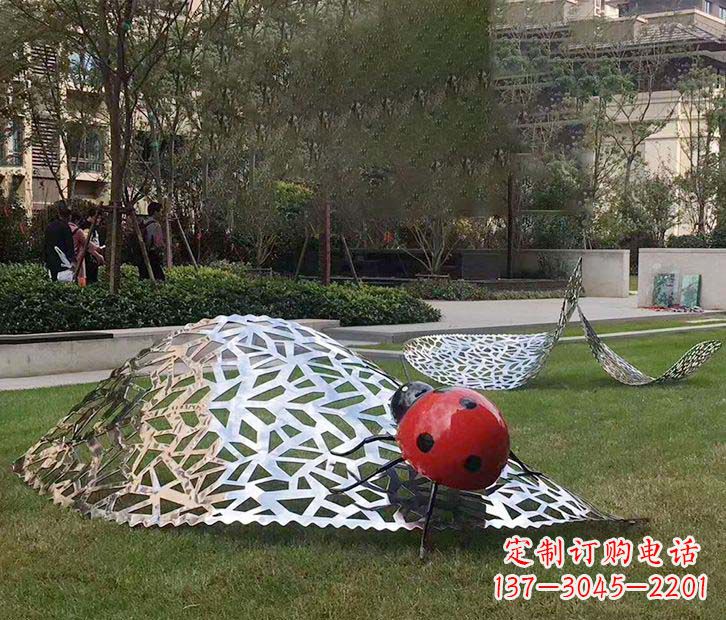 益阳不锈钢瓢虫雕塑令人惊叹的艺术之美