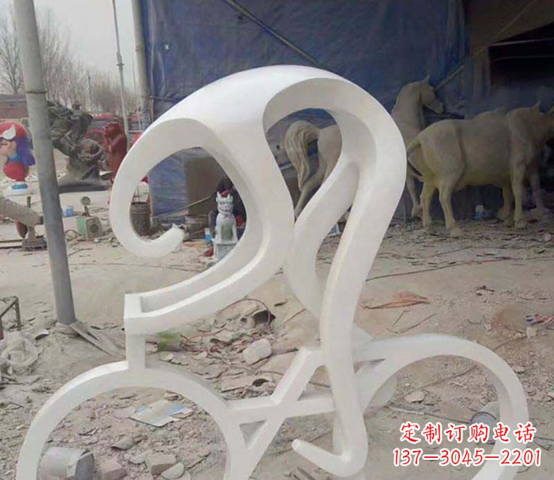 益阳不锈钢自行车雕塑——景观的点缀