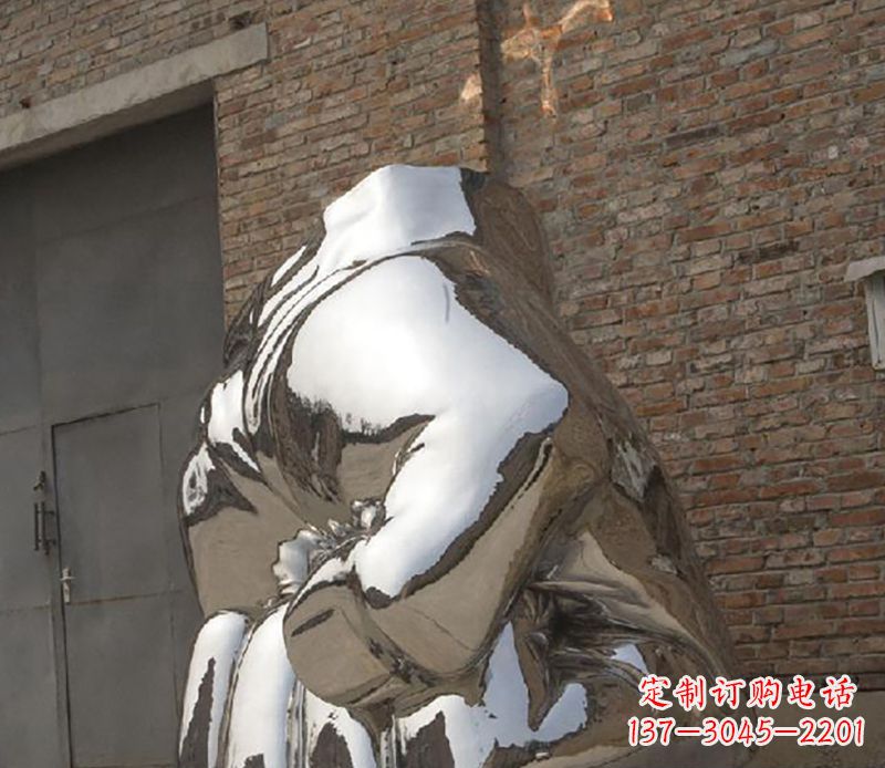 益阳不锈钢拳头雕塑