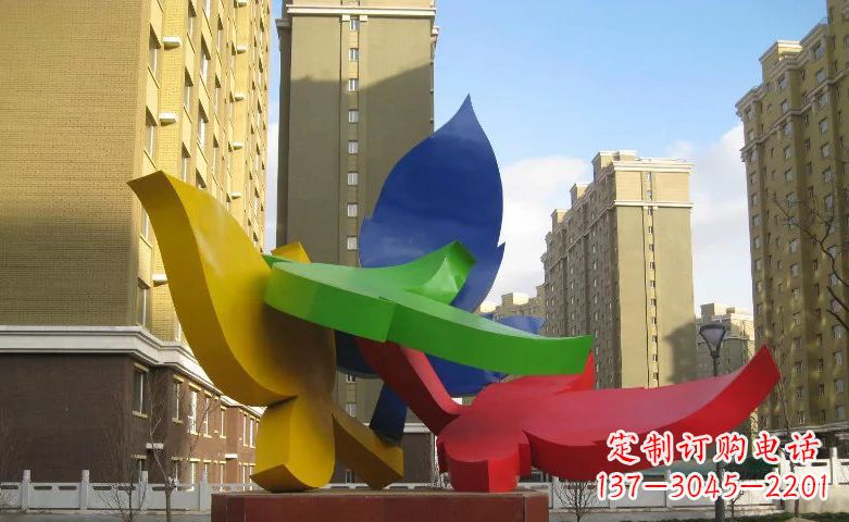 益阳不锈钢树叶景观雕塑美丽而精致