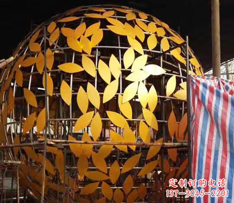 益阳不锈钢树叶镂空球景观雕塑