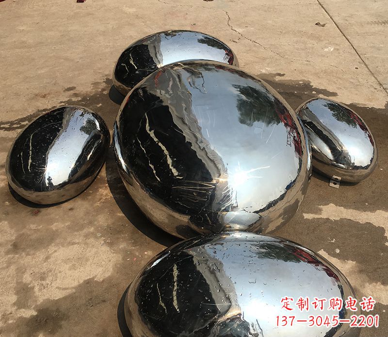 益阳精致灵动的不锈钢水滴雕塑