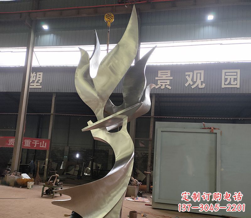 益阳不锈钢天鹅雕塑传承自然之美