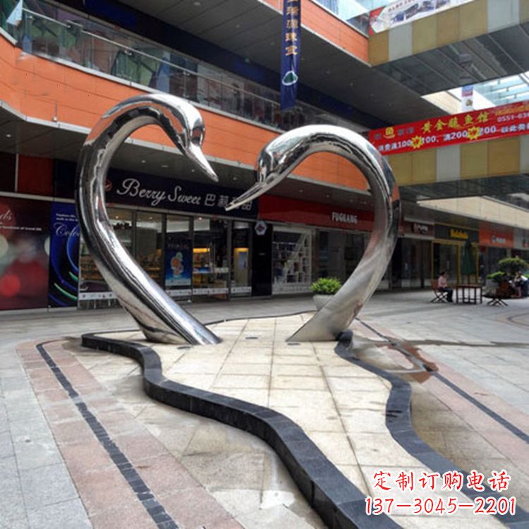 益阳不锈钢天鹅爱情雕塑把浪漫永恒的爱情永久凝固