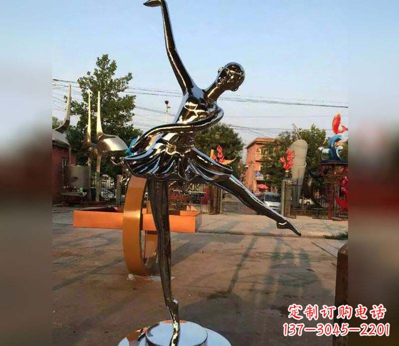 益阳精美不锈钢美女雕塑
