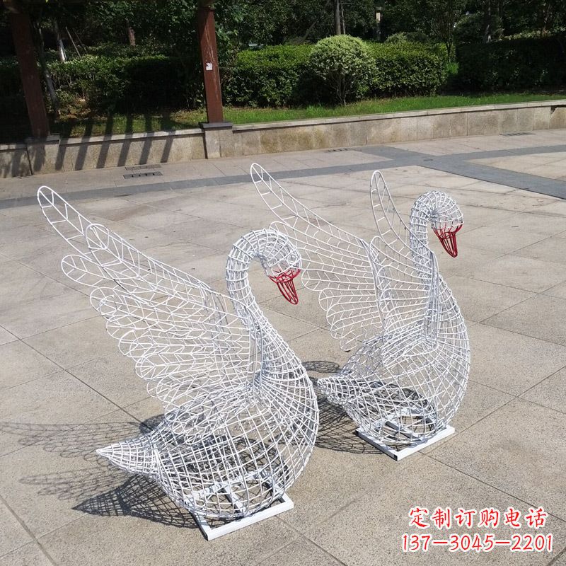 益阳不锈钢网格展翅天鹅雕塑