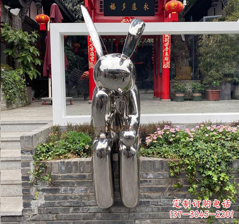 益阳不锈钢兔子雕塑精美的艺术作品
