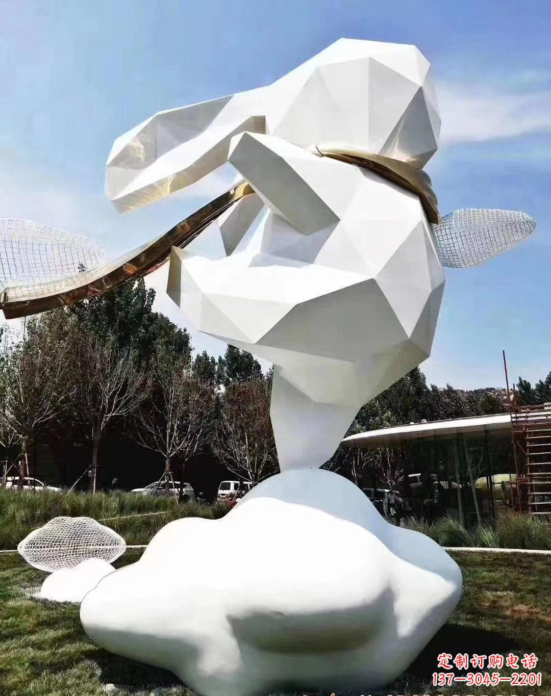 益阳不锈钢兔子景观雕塑精美的艺术装点