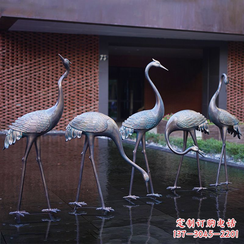 益阳不锈钢仙鹤飞翔雕塑