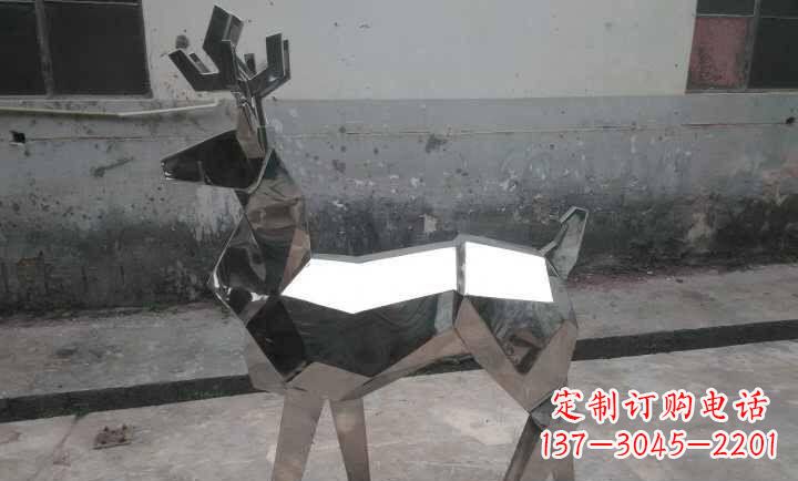 益阳不锈钢小鹿石雕——雕塑中的优雅与高贵