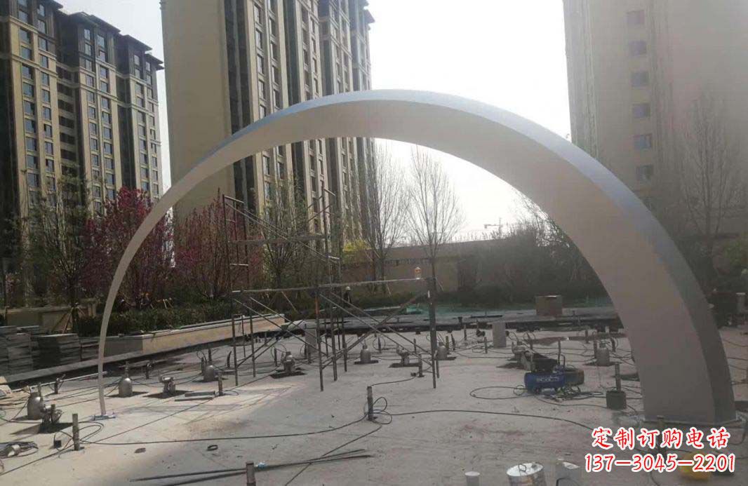 益阳不锈钢小区拱门雕塑美化环境