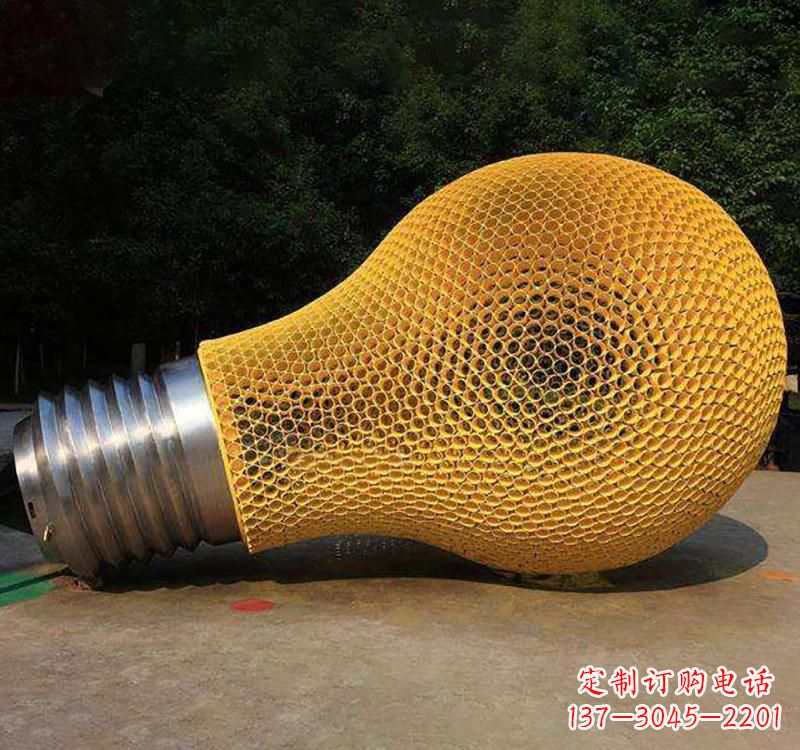 益阳不锈钢灯泡雕塑点亮小区景观