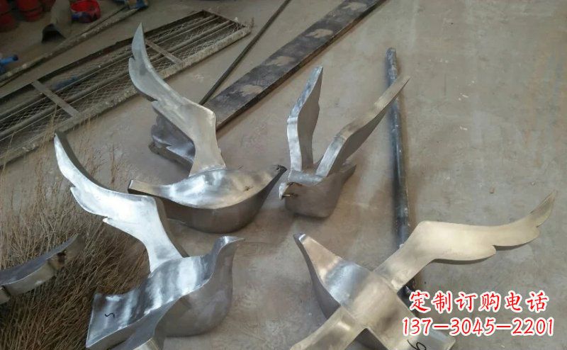 益阳精美的不锈钢小型鸽子雕塑