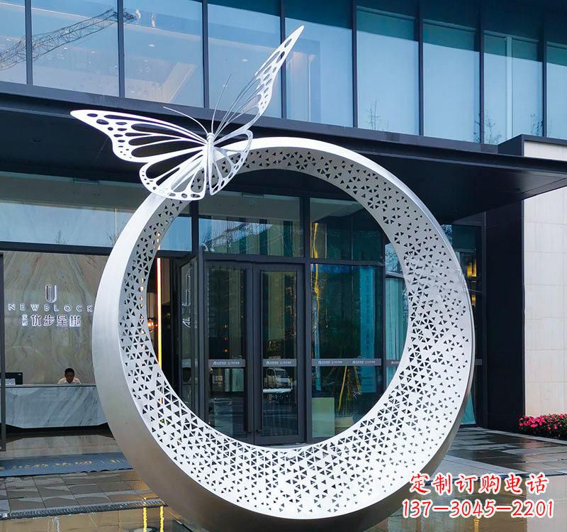 益阳不锈钢园林戒指雕塑精美细腻的艺术品