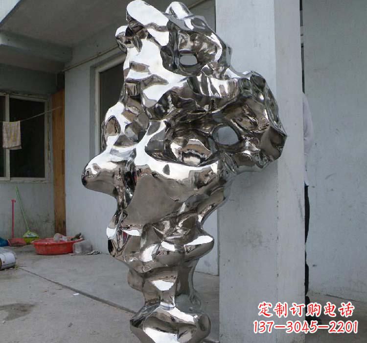 益阳太湖石雕塑精美绝伦的不锈钢园林景观