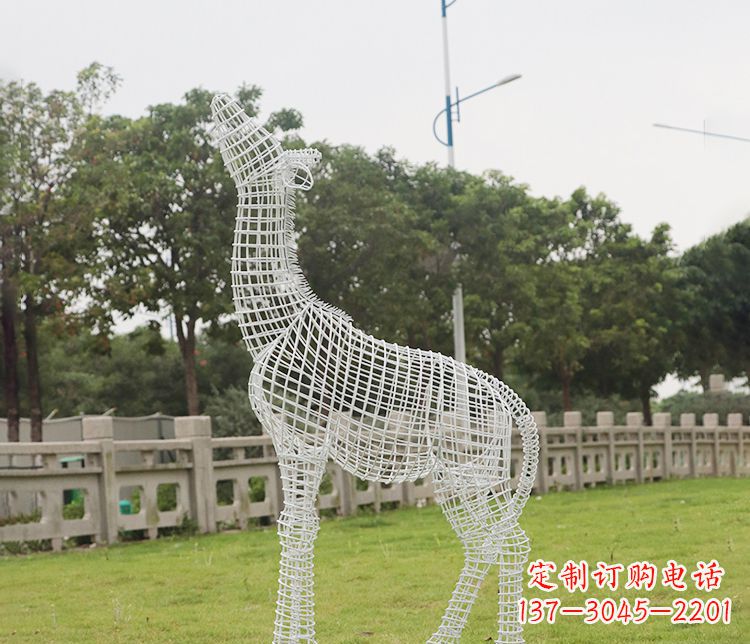 益阳不锈钢长颈鹿雕塑——艺术精美的象征
