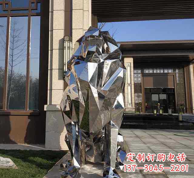 益阳不锈钢狮子雕塑给园林带来神秘与力量