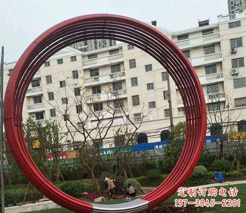 益阳不锈钢圆环雕塑精致而经久耐用